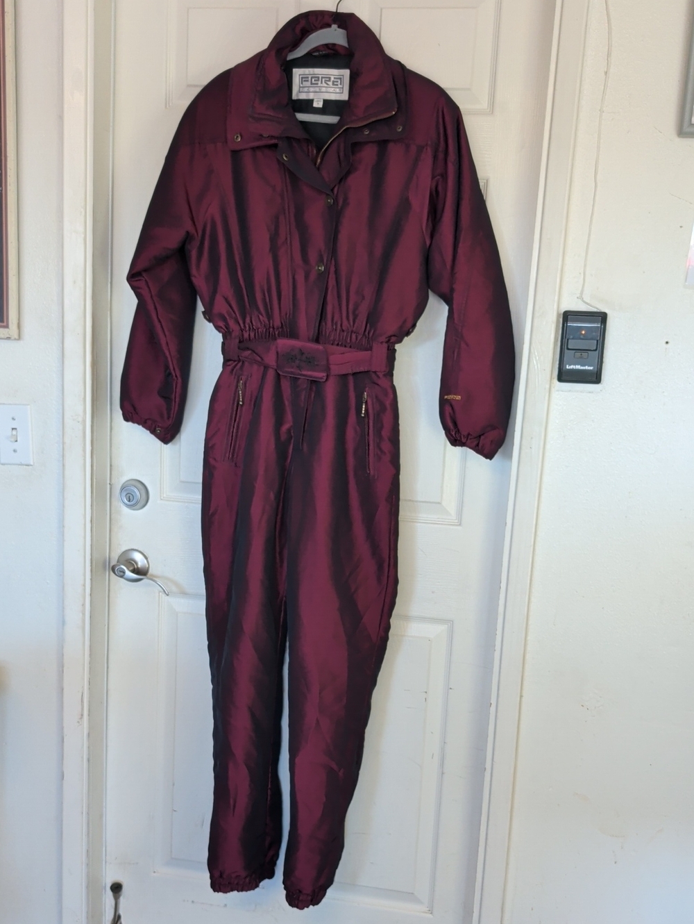 Féra women 8 fine vintage 1 piece ski suit purple Burgundy Metallic